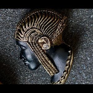 Black goddess brooch/pin-Egyptian/art deco-Vintage